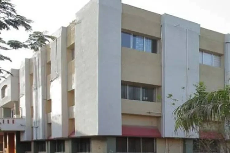 Swargiya Dadasaheb Kalmegh Smruti Dental College and Hospital