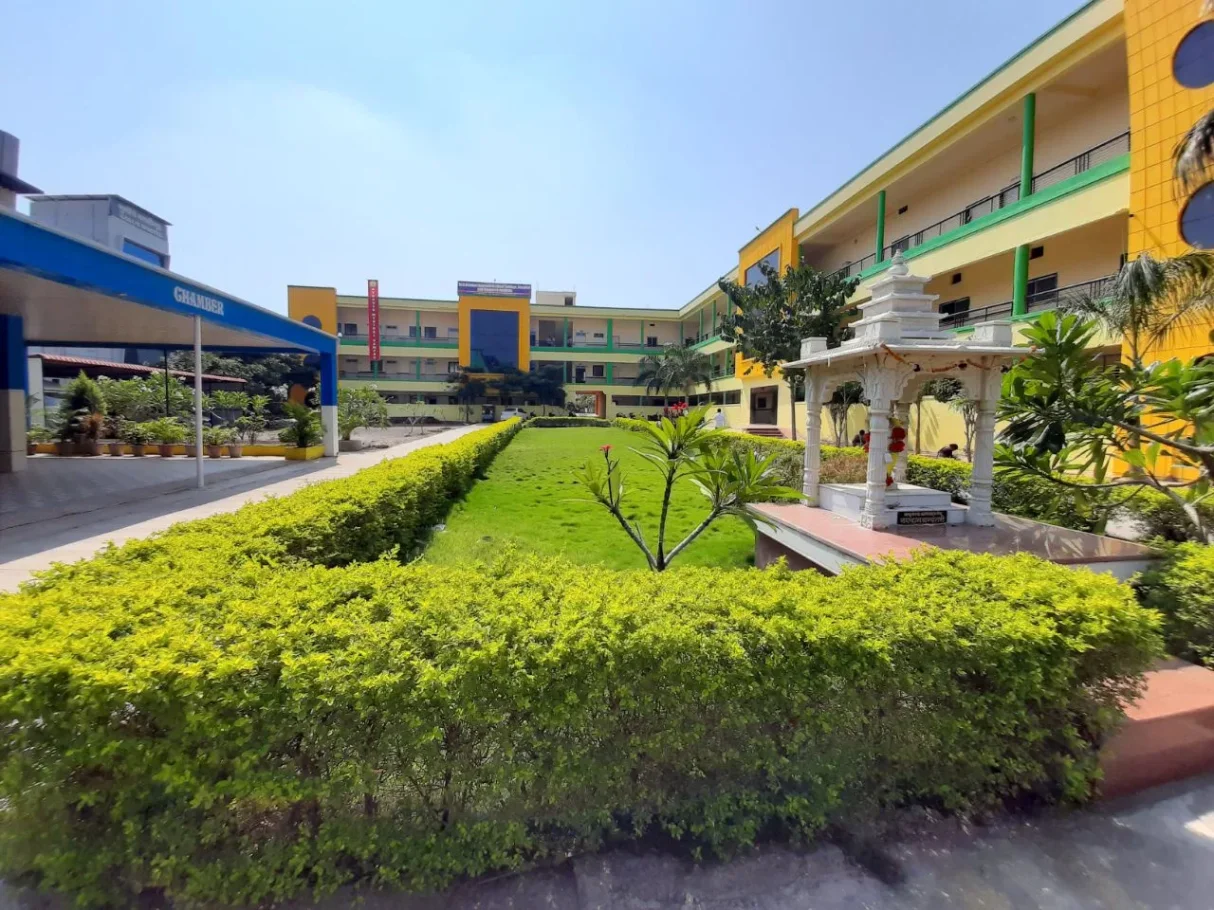 Dr R N Lahoti Ayurvedic College & Research Institute