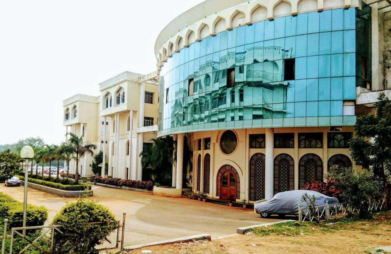 Shadan Institute of Medical Sciences, Research Centre & Teaching Hospital